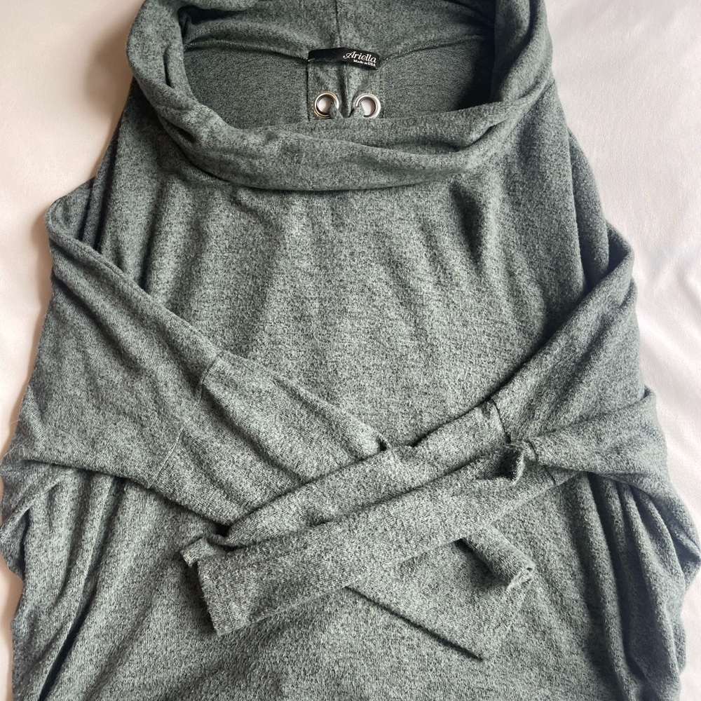 Gray sweater